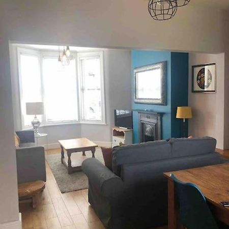 Gloucester Rd 2 Mins Away - Fab, New, Trendy House Bristol Eksteriør bilde
