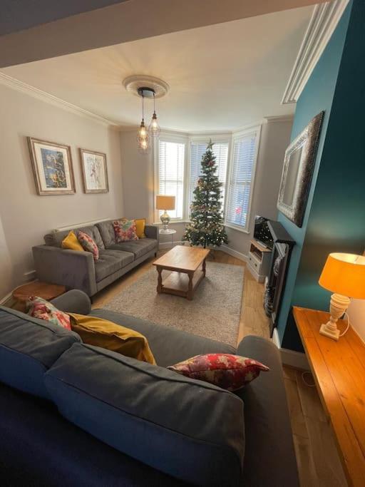 Gloucester Rd 2 Mins Away - Fab, New, Trendy House Bristol Eksteriør bilde