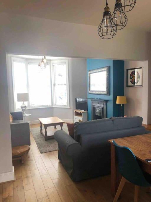 Gloucester Rd 2 Mins Away - Fab, New, Trendy House Bristol Eksteriør bilde